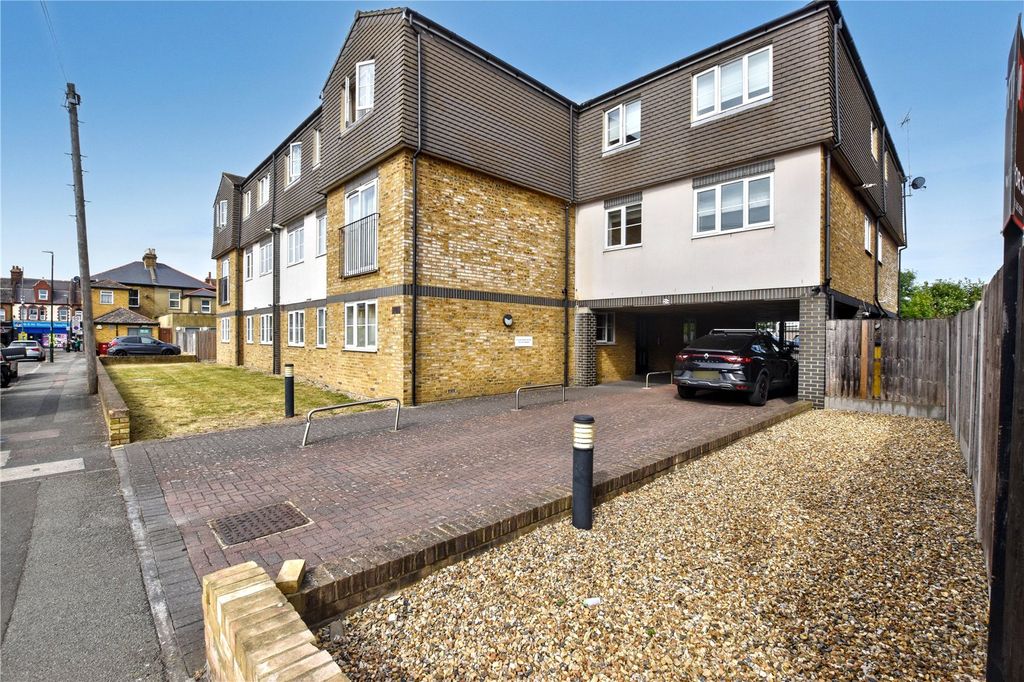 Property photo 3 of 6 Picture No. 06