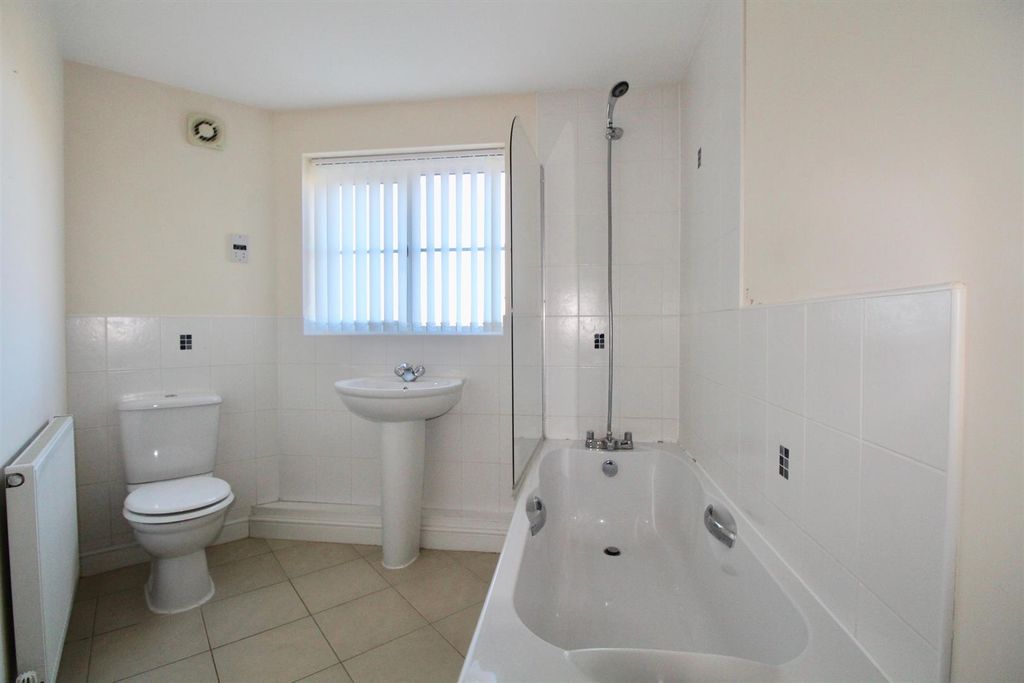 Property photo 2 of 6 Img_2216.Jpg