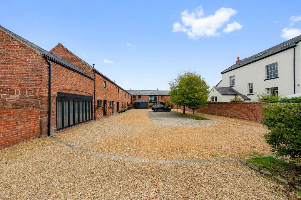 Property photo 1 of 30 Courtyard