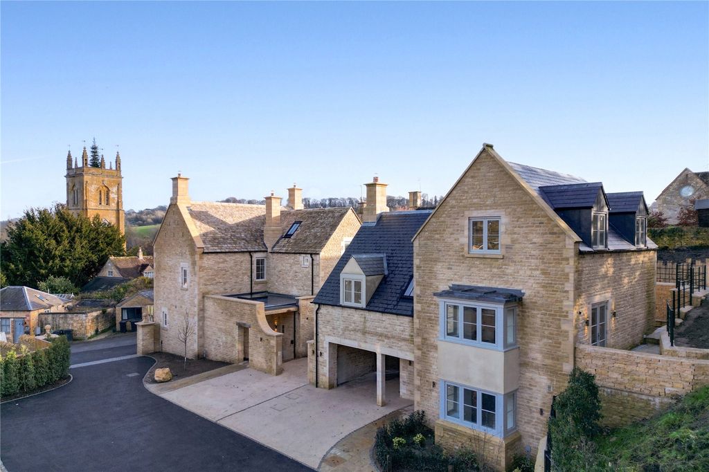 Property photo 1 of 25 External Image