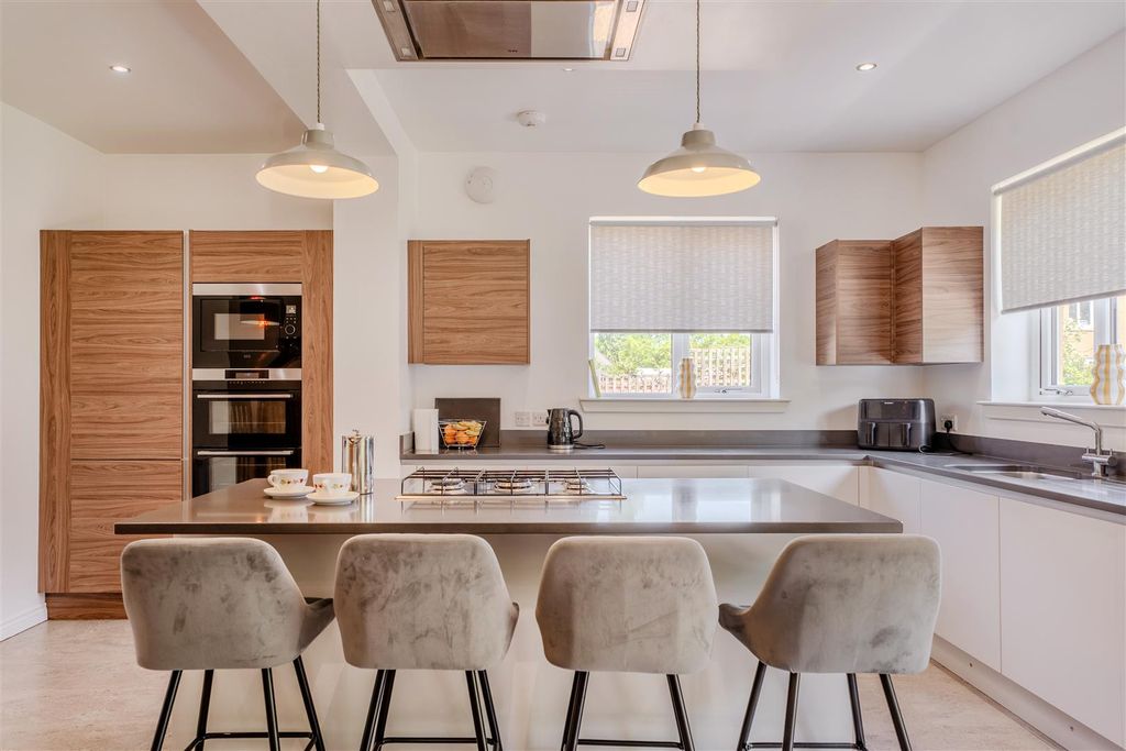 Additional image 4 of 4 bed detached house for saleKethers Street, Motherwell ML1