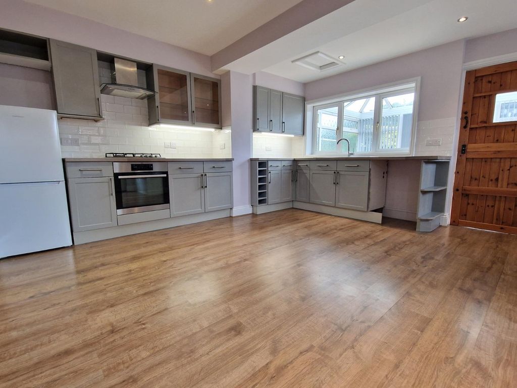 Property photo 2 of 10 Picture No. 14