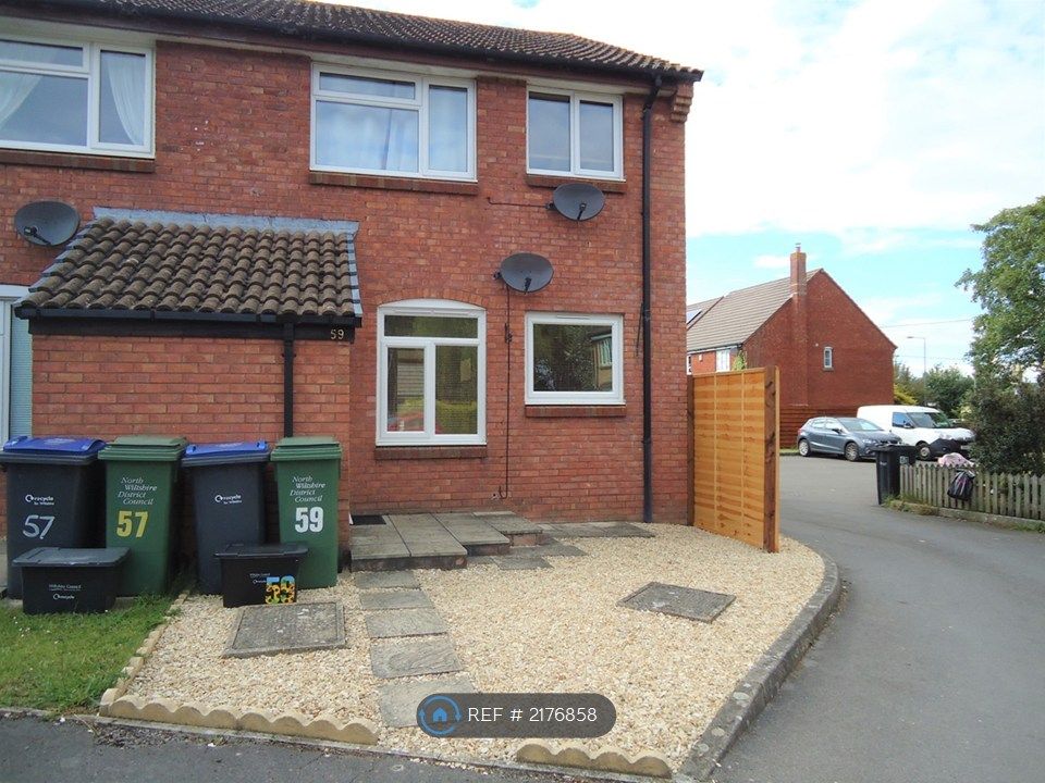 Property photo 1 of 8 Front