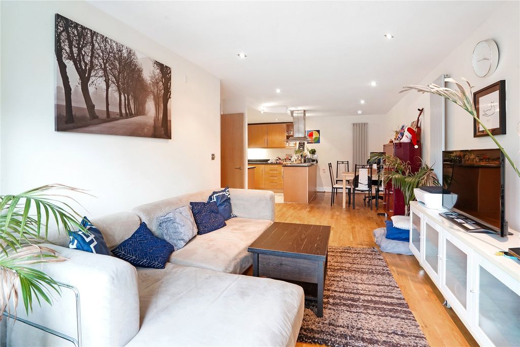 Property photo 2 of 15 Reception Room