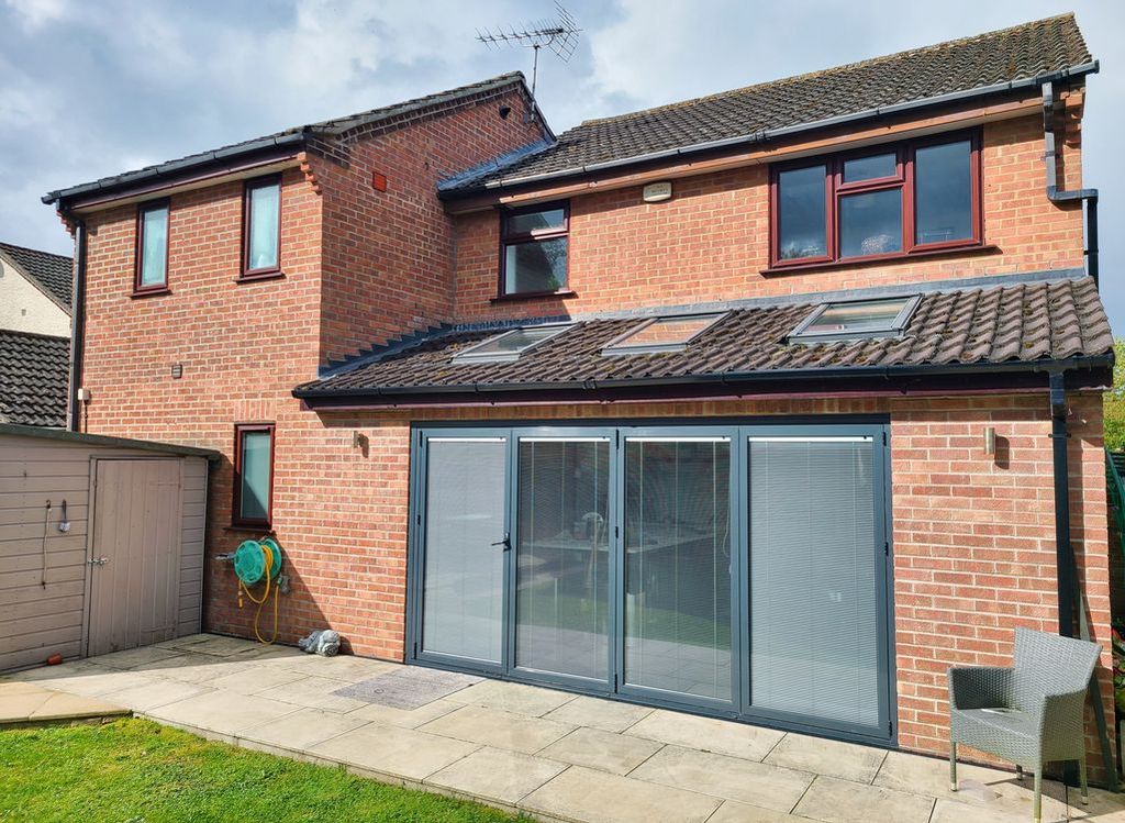 Property photo 3 of 17