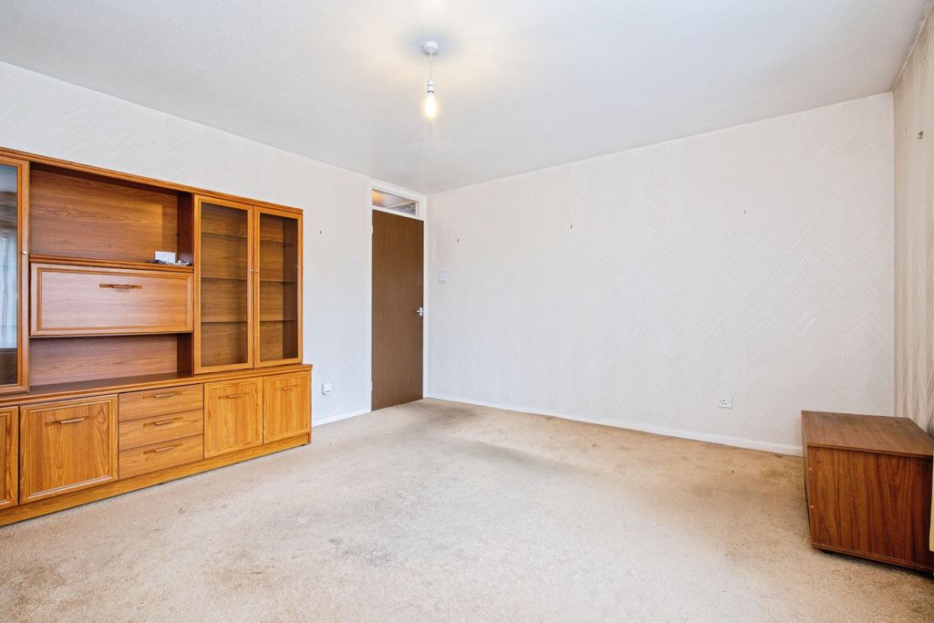 Property photo 3 of 15 Living Room