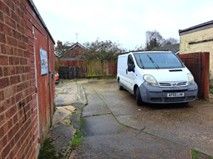 Property photo 3 of 3 Photo 7