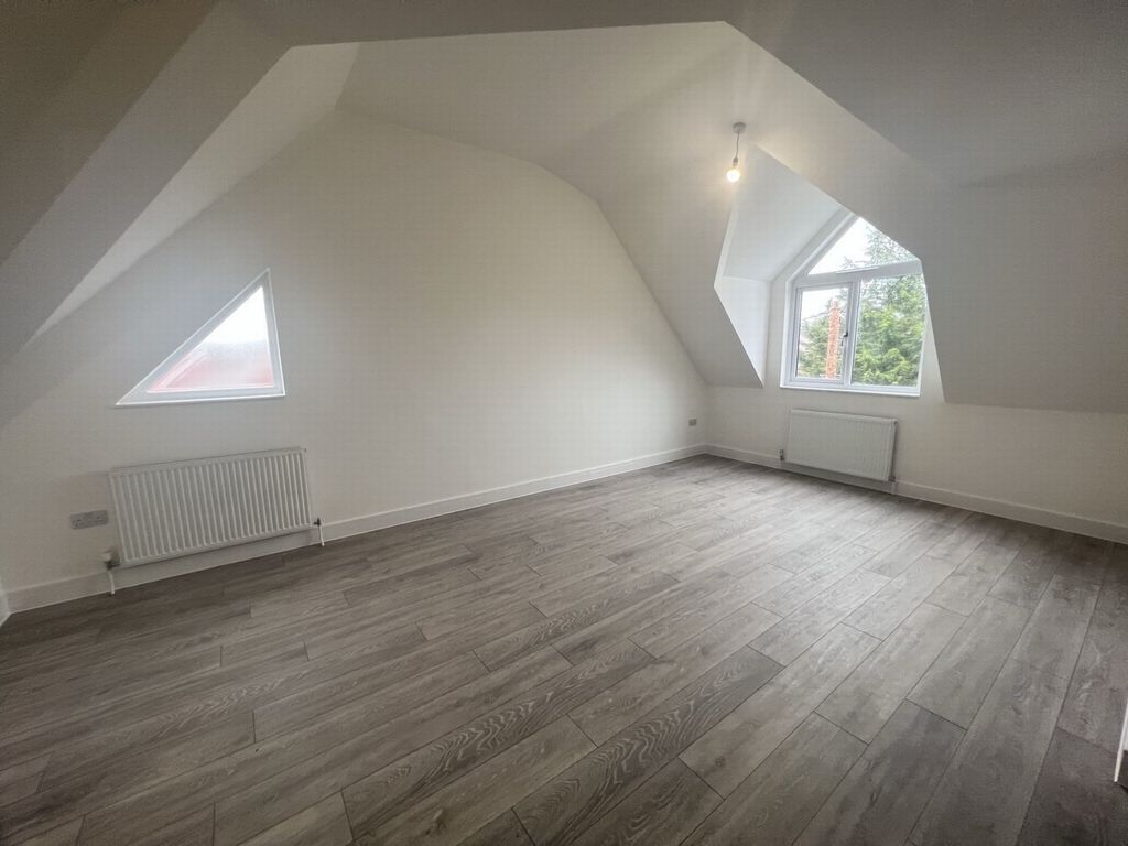 Property photo 3 of 6 Photo 2