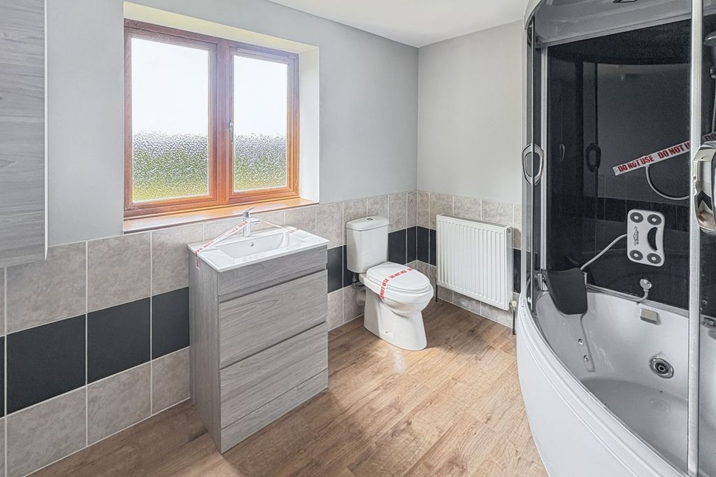 Property photo 3 of 19 Bramble Cottage, New Delights, Tetney, Grimsby, Dn36 5Pa