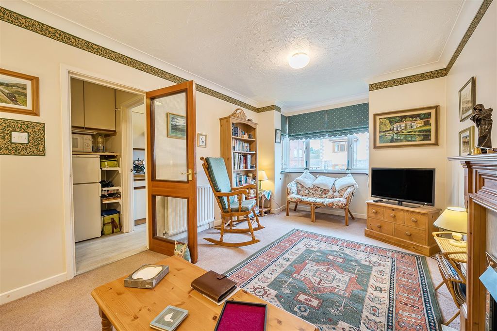 Property photo 2 of 22 1373907-18-69038c66A7c3B.Jpg