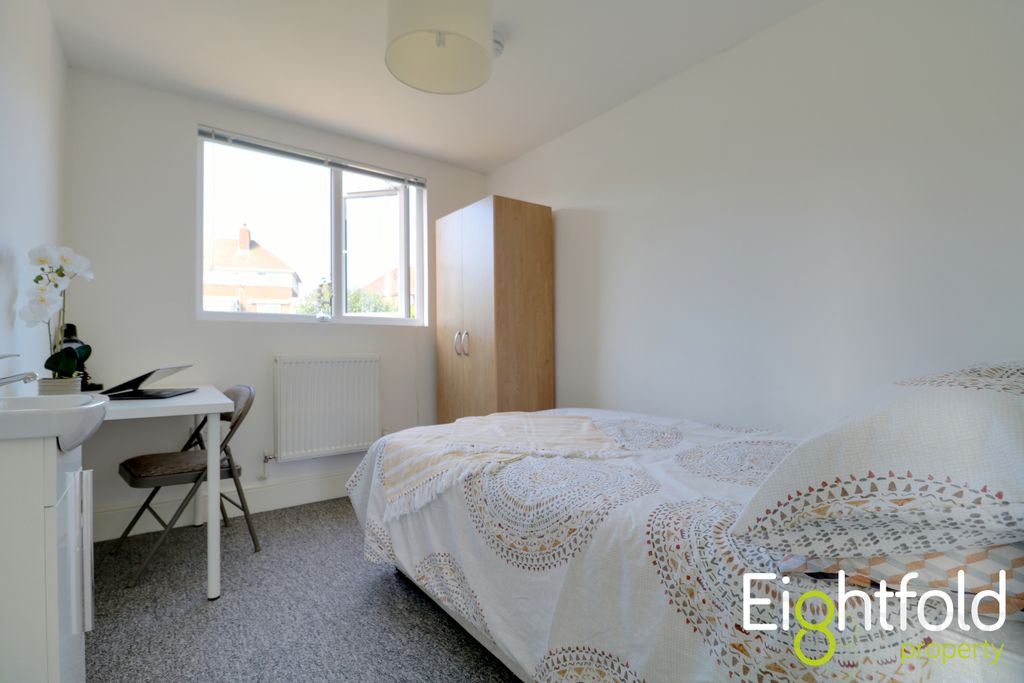 Property photo 1 of 24 Image