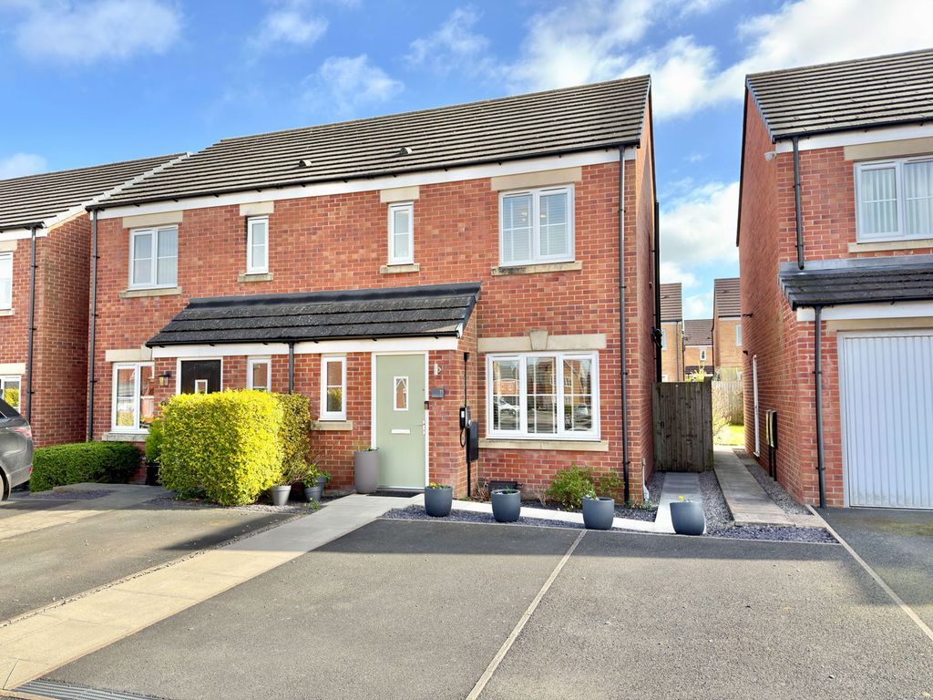 Property photo 1 of 20