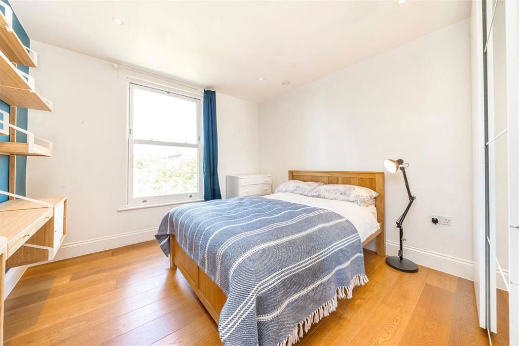 Property photo 3 of 8