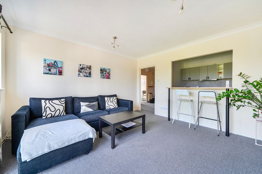 Property photo 1 of 9 Picture No. 24