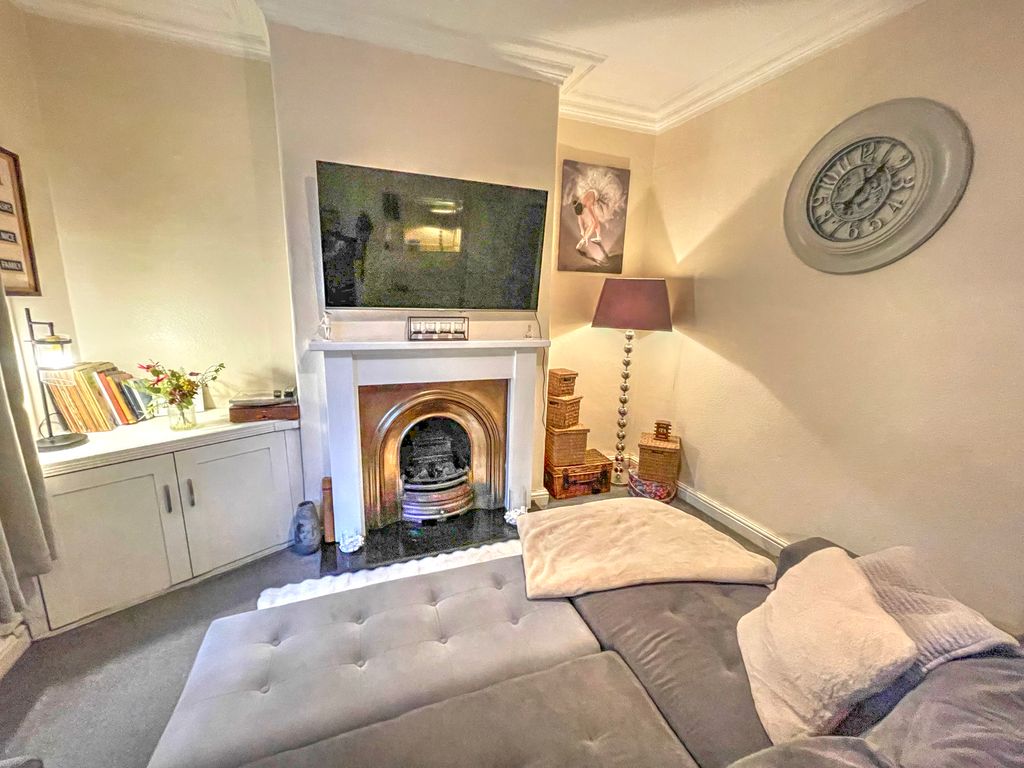 Property photo 3 of 12 Img_1104