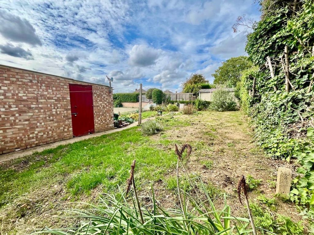 Property photo 3 of 16