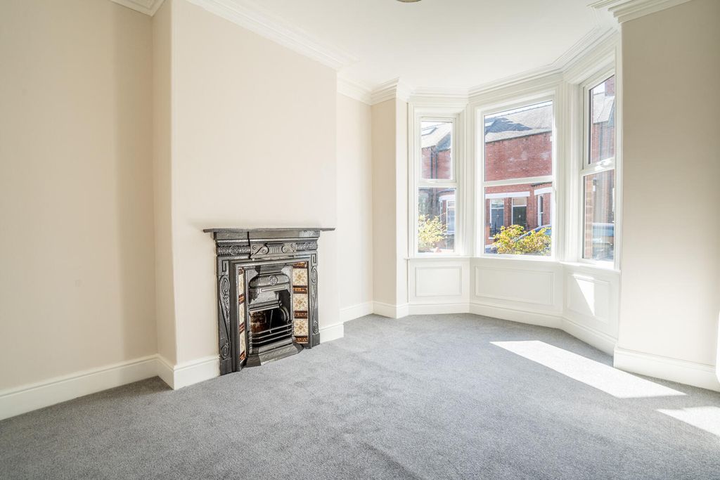 Property photo 3 of 16 Living Room