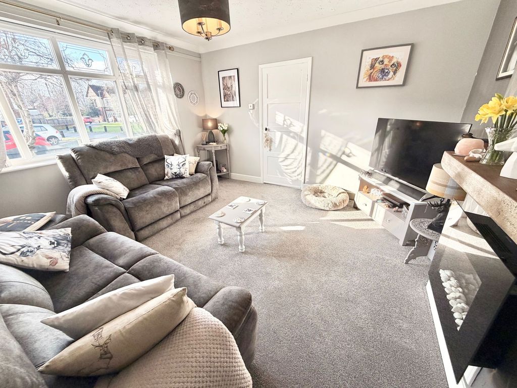 Property photo 3 of 22