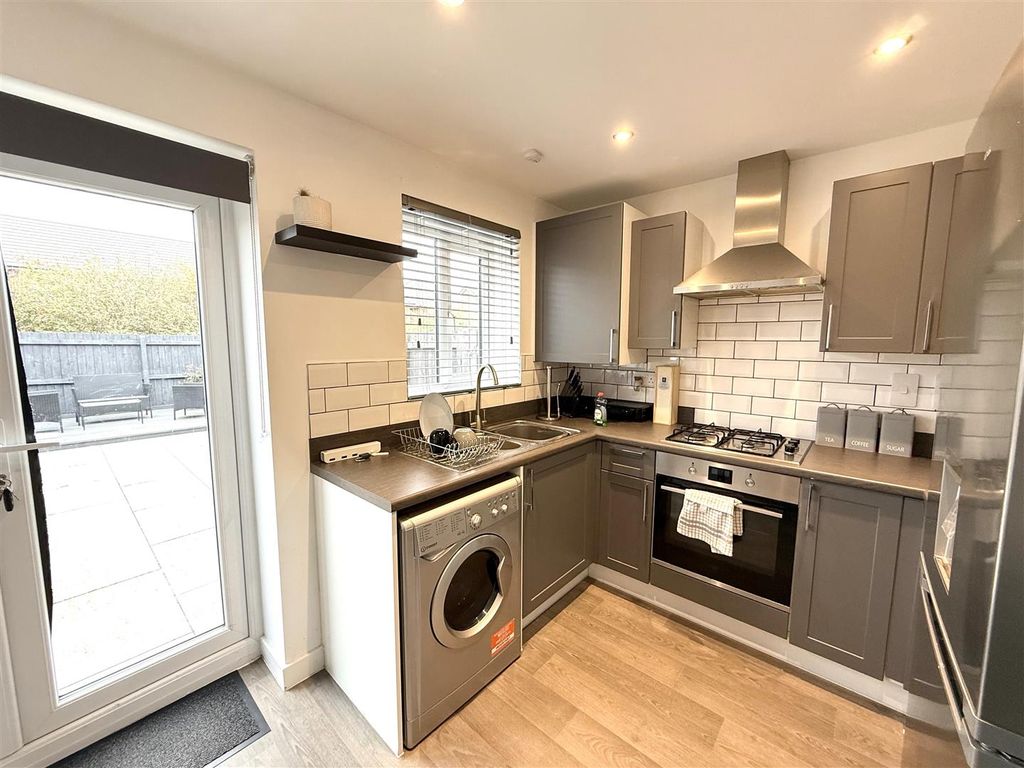 Property photo 3 of 14 Kitchen/Diner