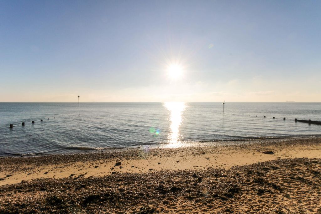 Property photo 2 of 9 Exterior