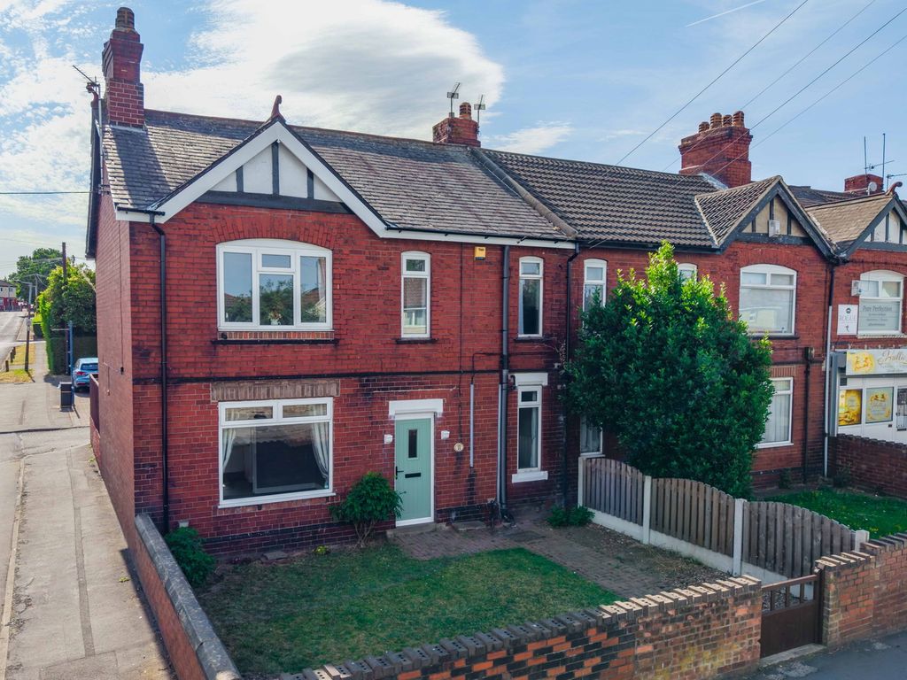 Property photo 1 of 32