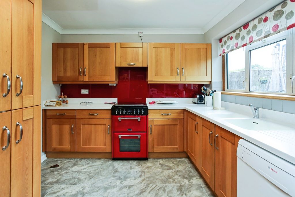 Property photo 3 of 19 Pbox-Img.Jpg