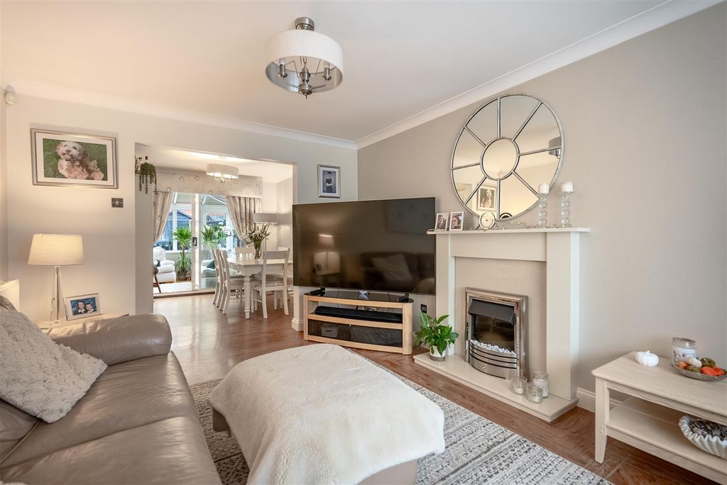 Property photo 3 of 27 The Gardiners-33.Jpg