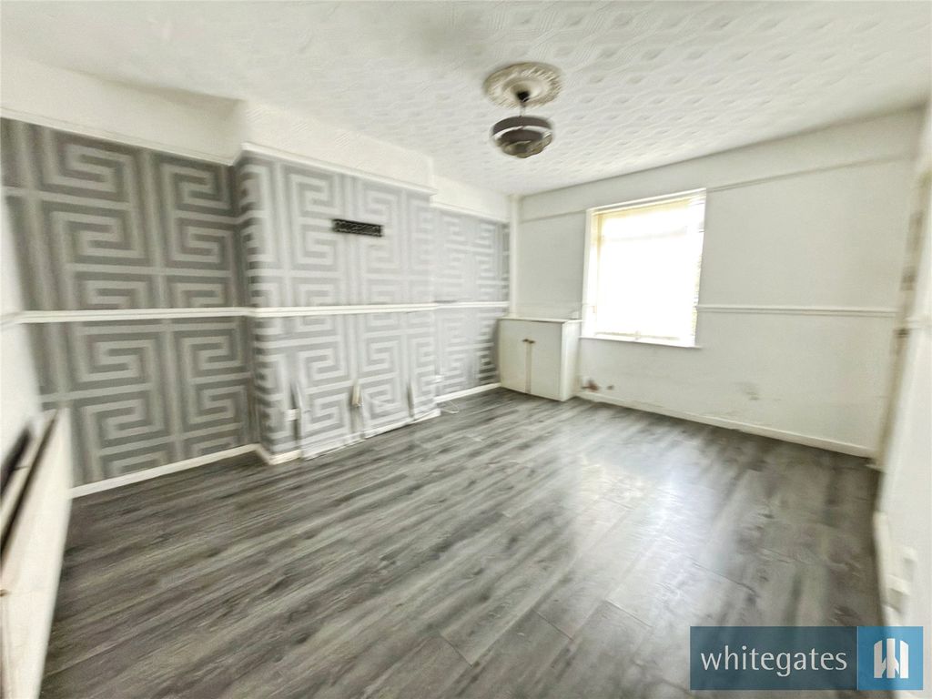 Property photo 3 of 12 Picture No. 04