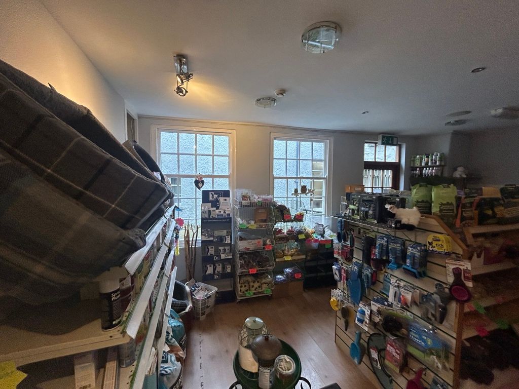 Property photo 3 of 7 Photo 5