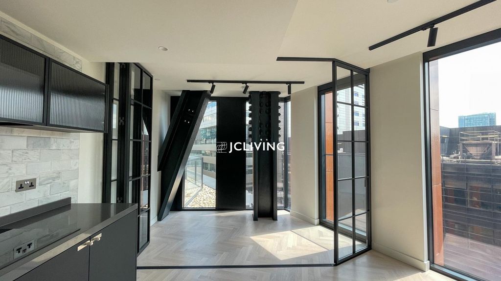 Property photo 2 of 19 Ed7F9Aab1d85Fafdd8Aee8d9Cda56c9B.Jpg