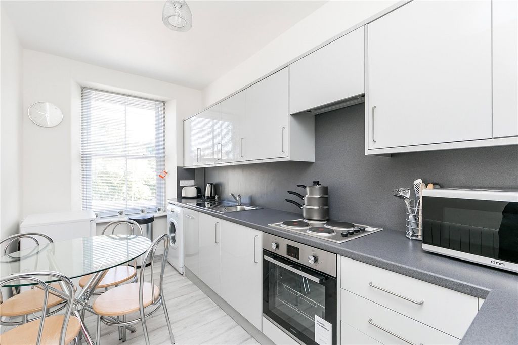 Property photo 3 of 5 Dining Kitchen