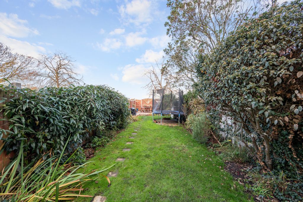 Property photo 3 of 21 Picture No. 20