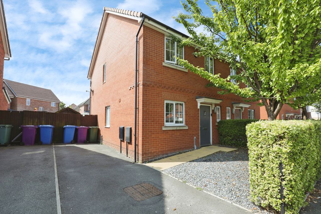 Property photo 1 of 15