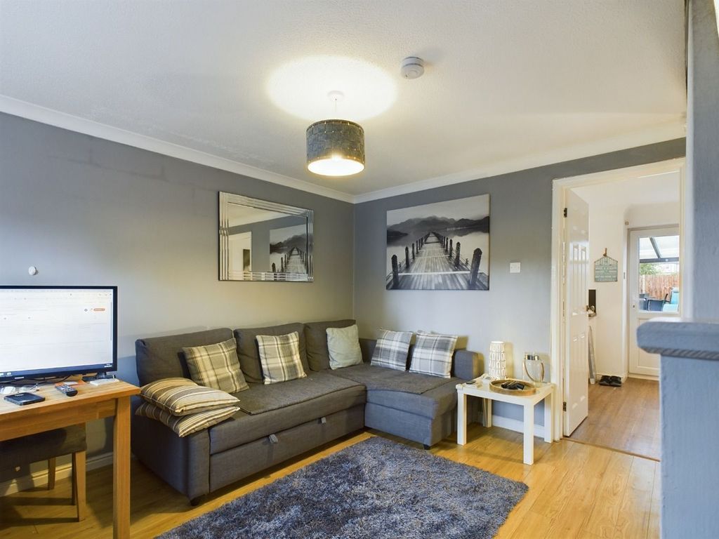 Property photo 2 of 11