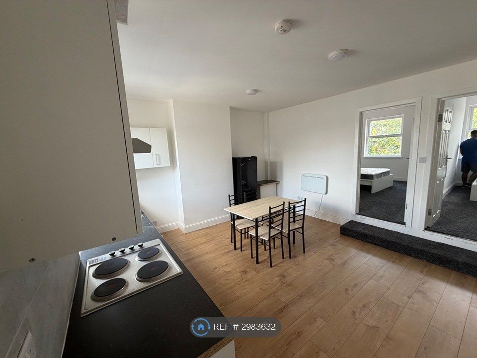 Property photo 1 of 5
