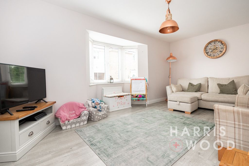 Property photo 3 of 24 4431308