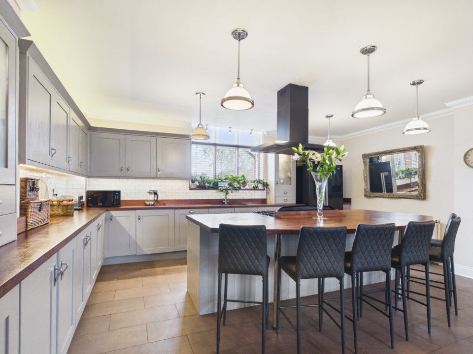 Property photo 3 of 30