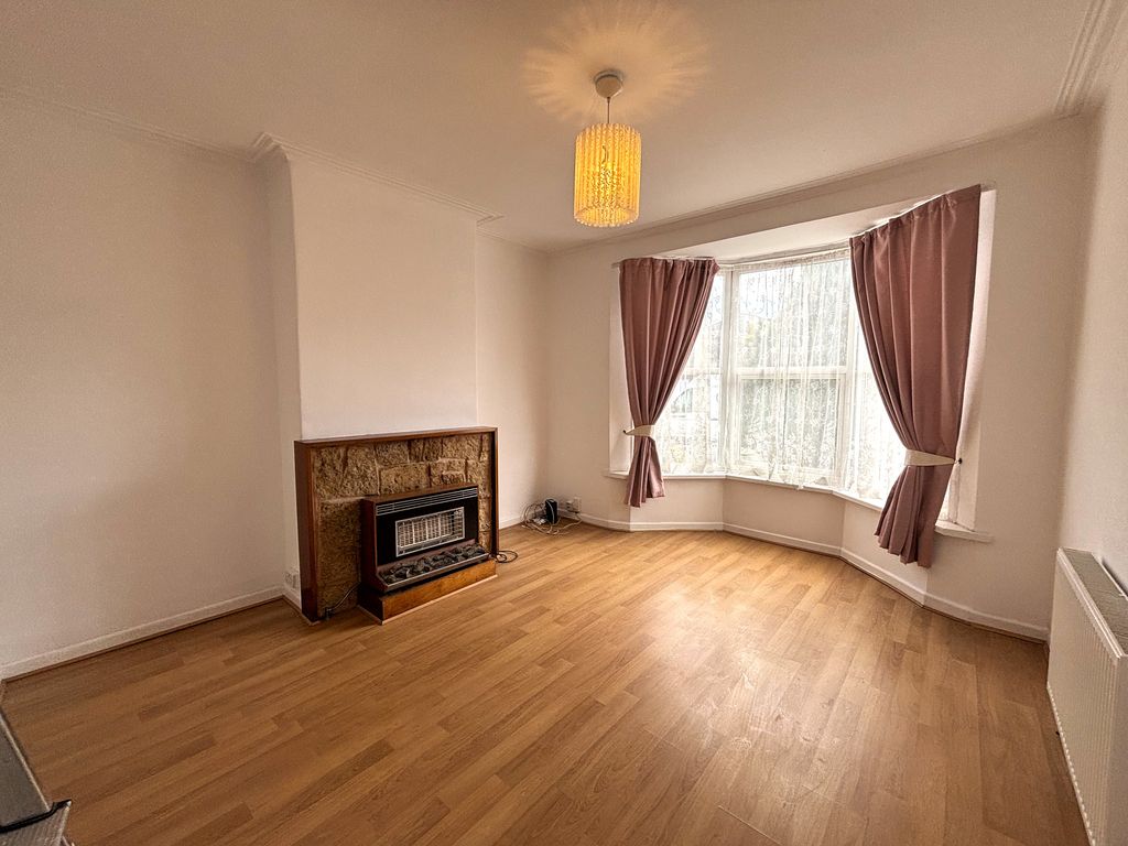 Property photo 3 of 13 Living Room