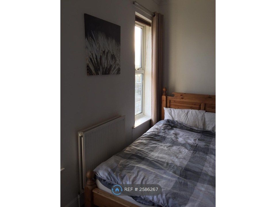 Property photo 2 of 4