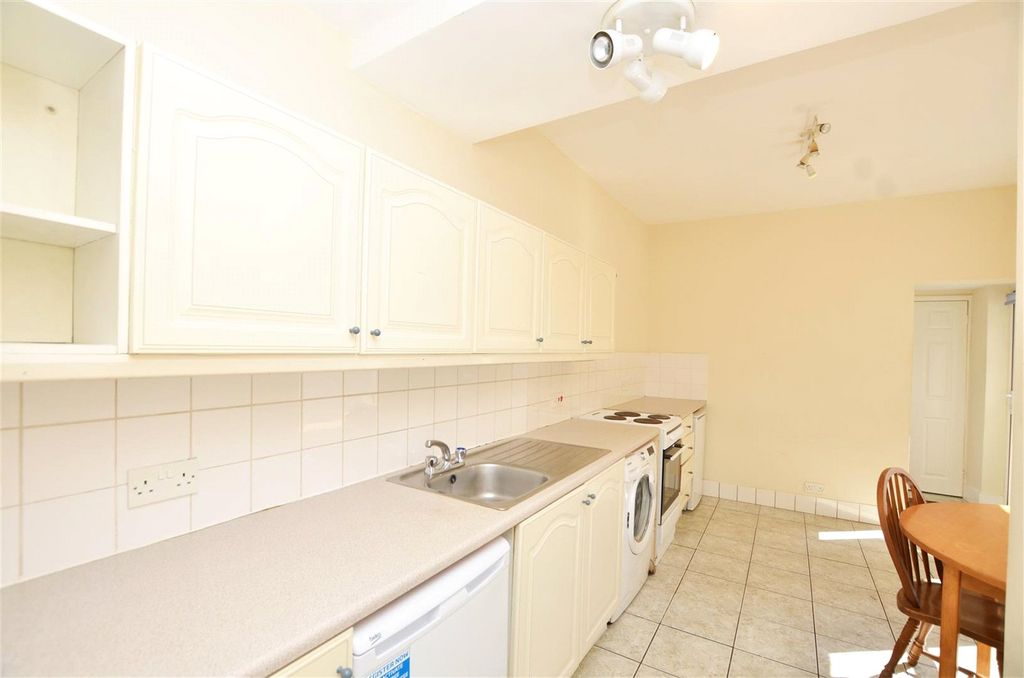 Property photo 2 of 7 Picture 2