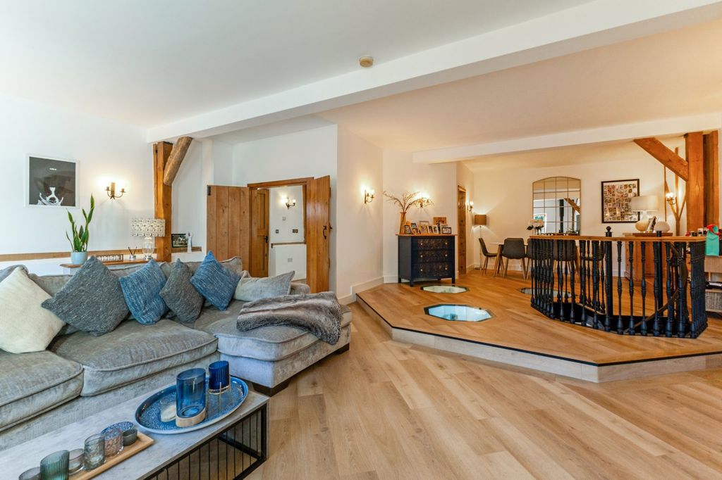 Property photo 3 of 12 Picture No. 12