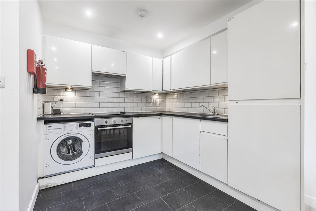 Property photo 3 of 12 8Y3A0933 Copy 2.Jpg