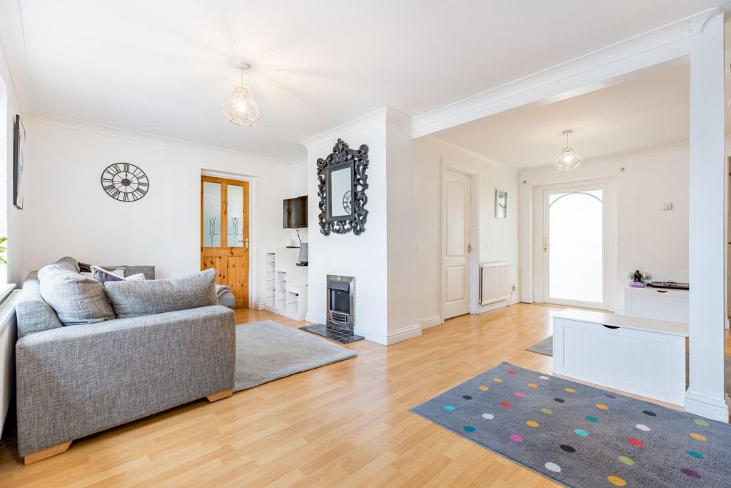 Property photo 2 of 25 Db-393.Jpg