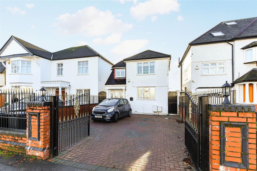 Property photo 1 of 27 48A Broadwalk-27.Jpg