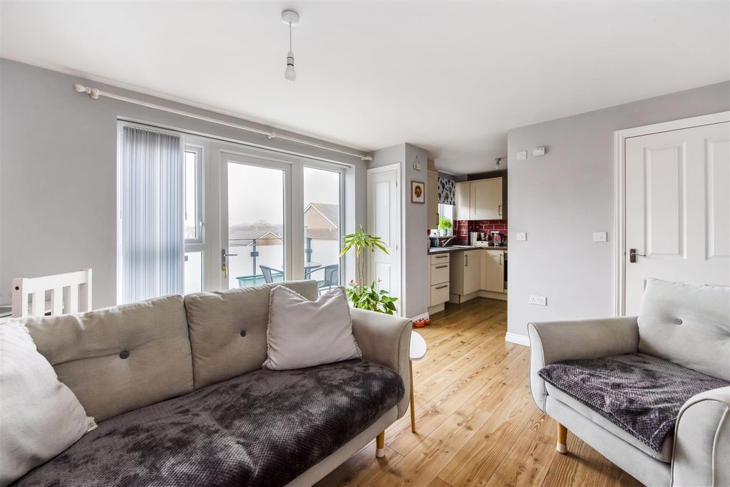 Property photo 3 of 25 Lounge To Balcony.Jpg