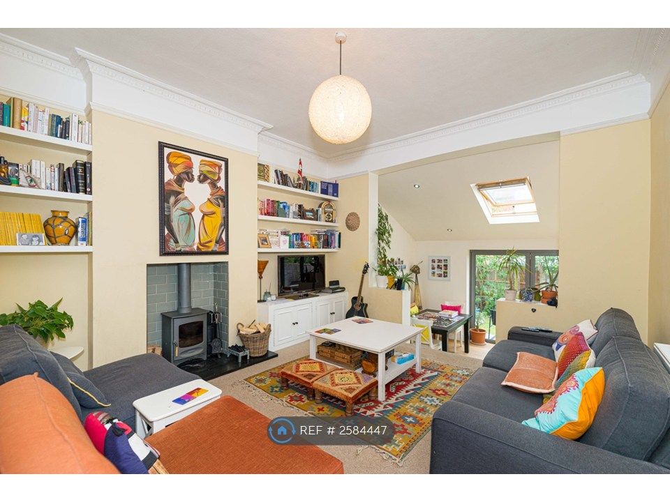 Property photo 1 of 30