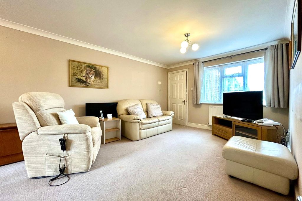 Property photo 3 of 7 Picture No. 07