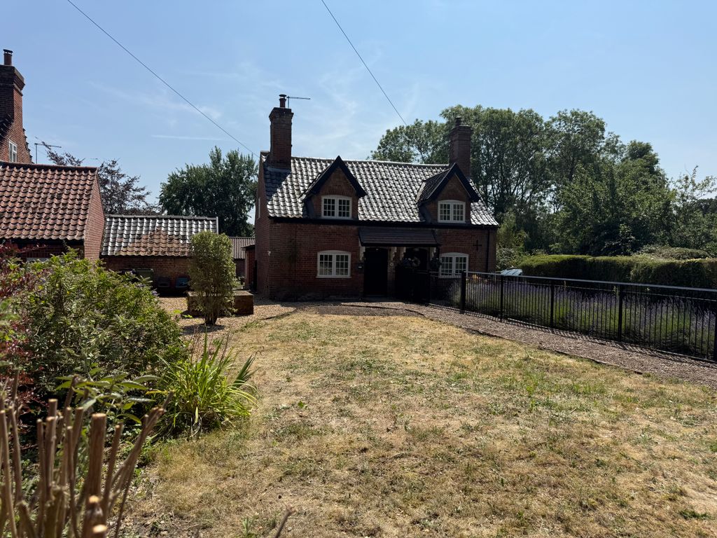 Property photo 1 of 11
