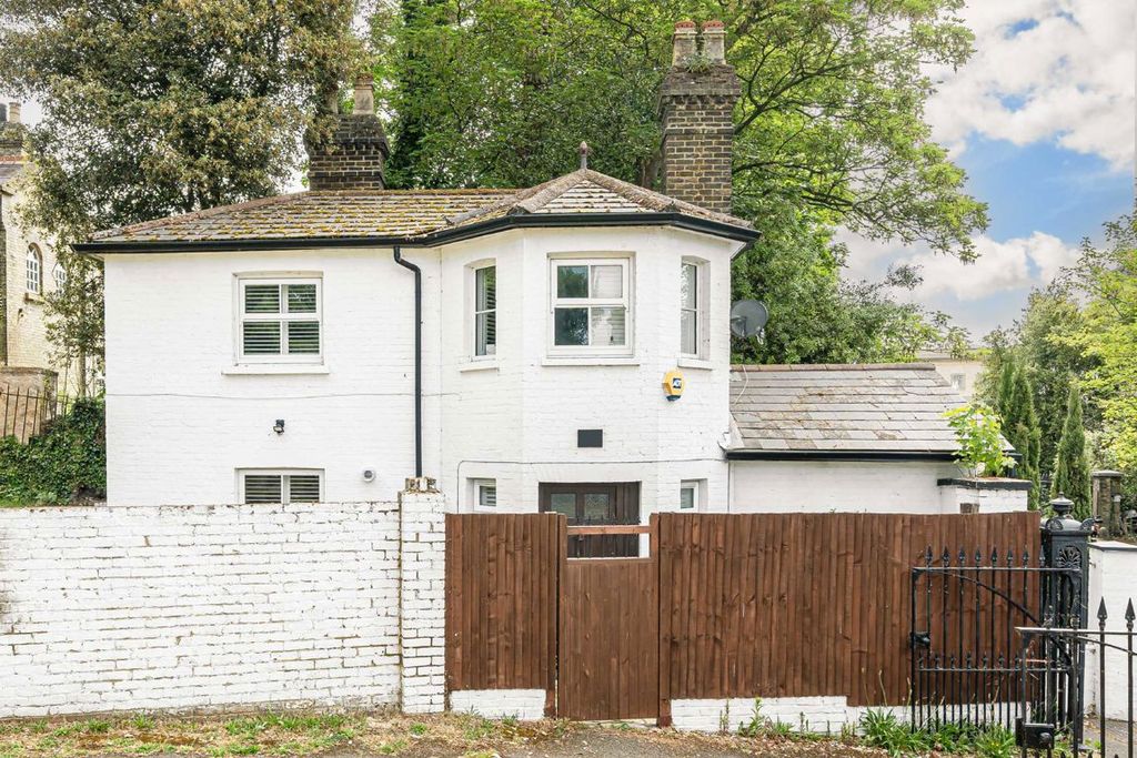Property photo 1 of 6