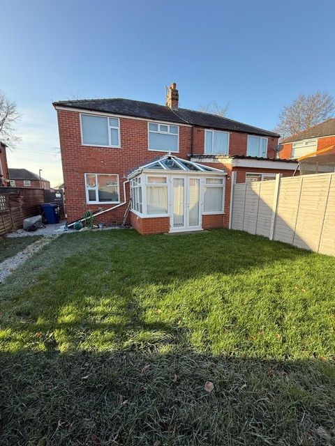 Property photo 2 of 39